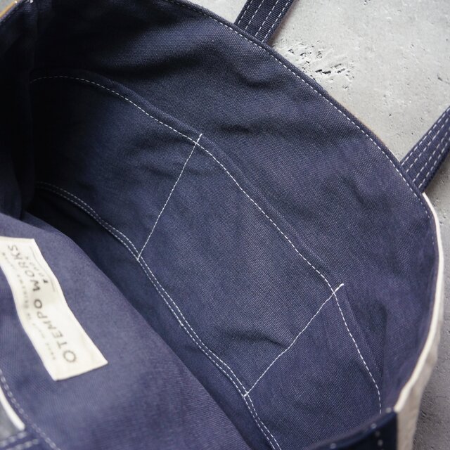 ハンドメイド・帆布と牛革のパッチワークトートバック〈ネイビー〉 カモフラ風パッチワークの帆布トートバッグ | iichi 日々の暮らしを