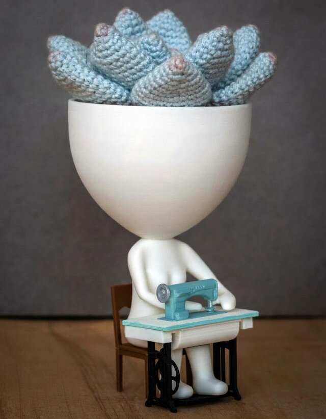 ロベルタプラント - ミシン型プランター