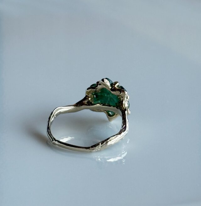 フラワーカービンググリーントルマリンリング / k10 | iichi 日々の