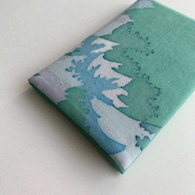 ろうけつ染カード入れ | iichi 日々の暮らしを心地よくする