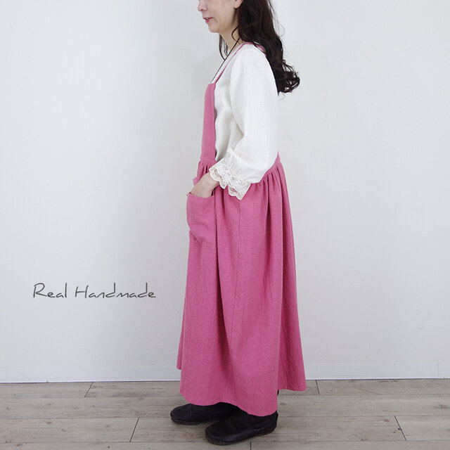 ローズピンクのワッシャーハーフリネン・台形ヨークエプロンドレス ローズピンクのワッシャーハーフリネン・台形ヨークエプロンドレス