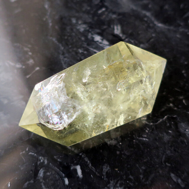 オウロヴェルデ ダブルポイント 67g 天然石 置物 インテリア コレクション ギフト