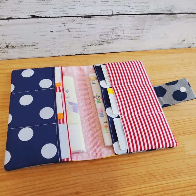大容量！見開きマルチケース シカ×ドット ハンドメイド 手作り お薬