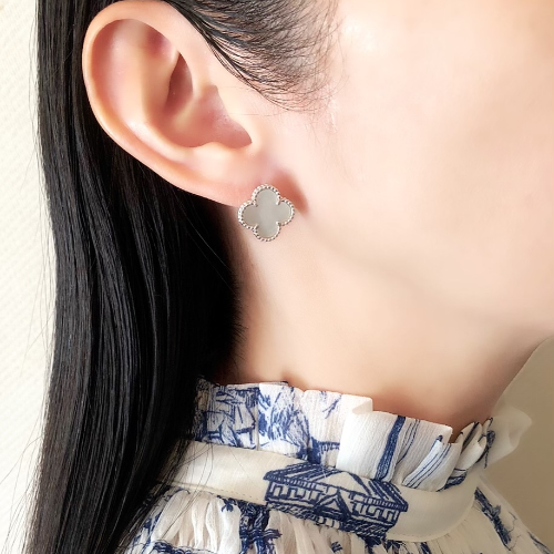 クローバー マザーオブパール アルハンブラ ピアス 幸せのクローバーピアス 15mm（マザーオブパール）【高品質！送料無料