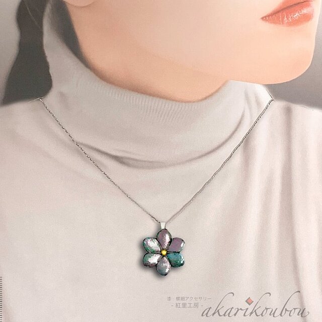 sv925】螺鈿ペンダント 黒蝶貝螺鈿 六弁花 純金箔 プラチナ箔