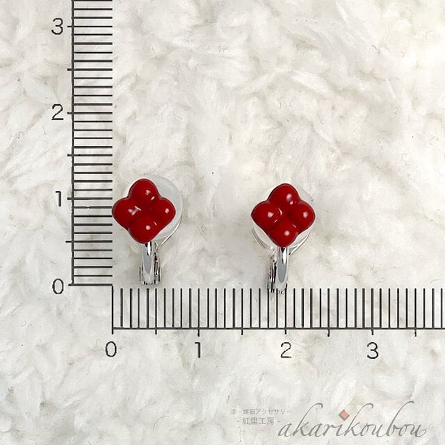 sv925】小さい漆イヤリング 赤 朱漆 四角形 ワッフル 漆