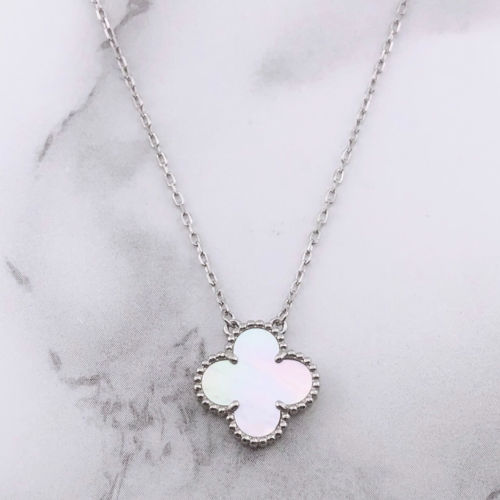 幸せのクローバーネックレス 15mm（マザーオブパール）【高品質！送料無料！当日発送！】