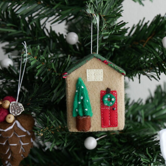 ハンドメイド　クリスマス飾り（お庭いっぱいChristmas❄） Amazon.co.jp: Zhejia メリークリスマスプレート MerryChristmas