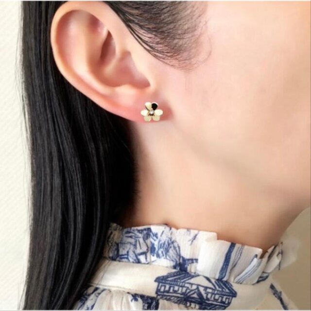 2連のクローバーピアス pie209-4.jpg