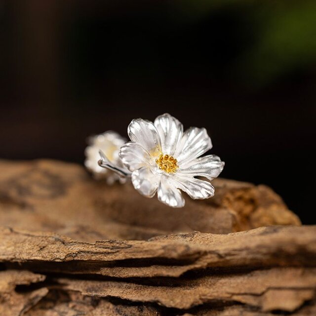 コスモスのかんざし - まるで本物の花が咲いている K185 | iichi 日々 