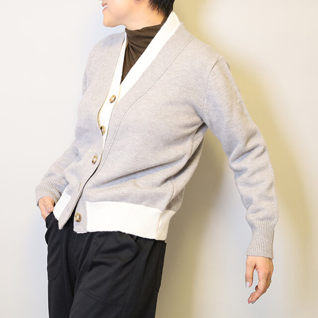 秋冬新作2025❤︎バイカラーウール混カーディガンニットセーター25035GLF