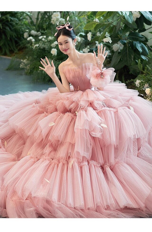 美品！カラードレス 2ways ピンク プリンセスライン ティアードのドレス リボン 抜群のおしゃれ見え