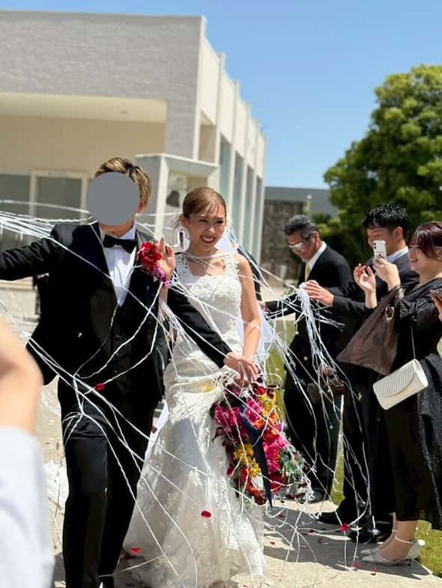 実例写真！ウエディングドレス マーメイドライン ロングトレーン 背中
