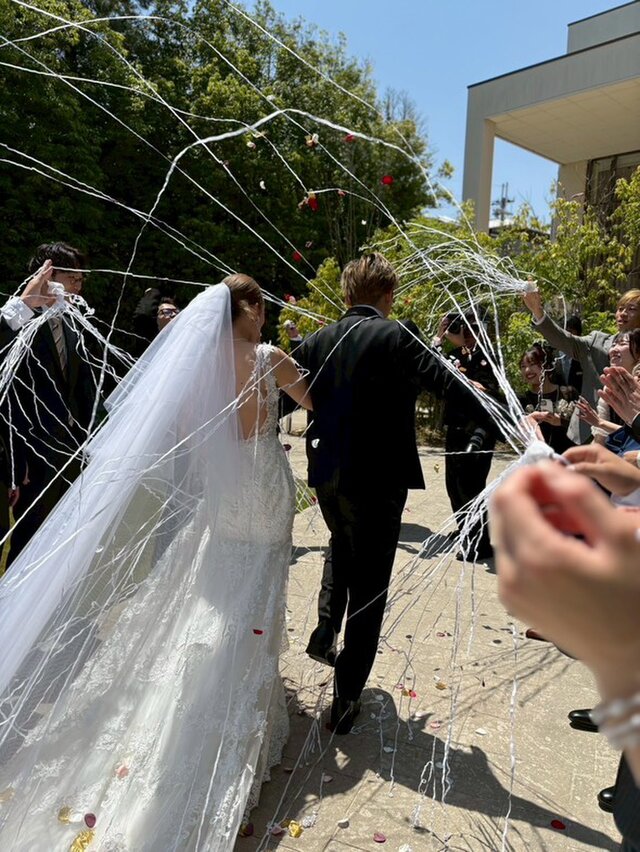 実例写真！ウエディングドレス マーメイドライン ロングトレーン 背中