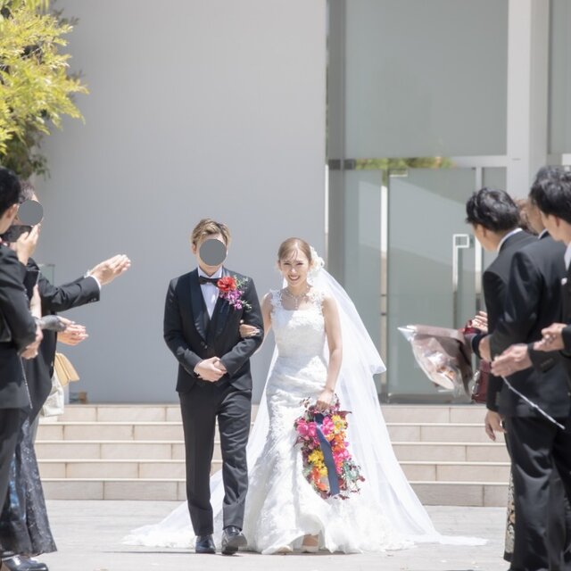 実例写真！ウエディングドレス マーメイドライン ロングトレーン 背中