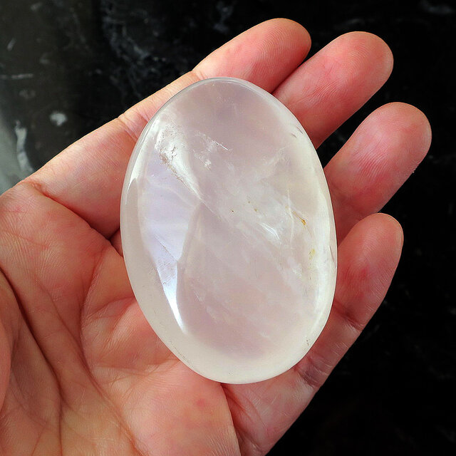 高品質　プラシオライト　グリーンクォーツ　パーム　握り石 高品質 プラシオライト グリーンクォーツ パーム 握り石 1点物