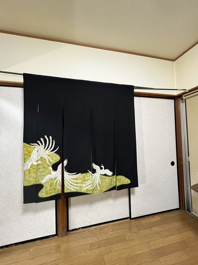 113/101,着物リメイクーのれん、鳳凰、刺繍加工、！ 113/101,着物リメイクーのれん、鳳凰、刺繍加工、！ カーテン