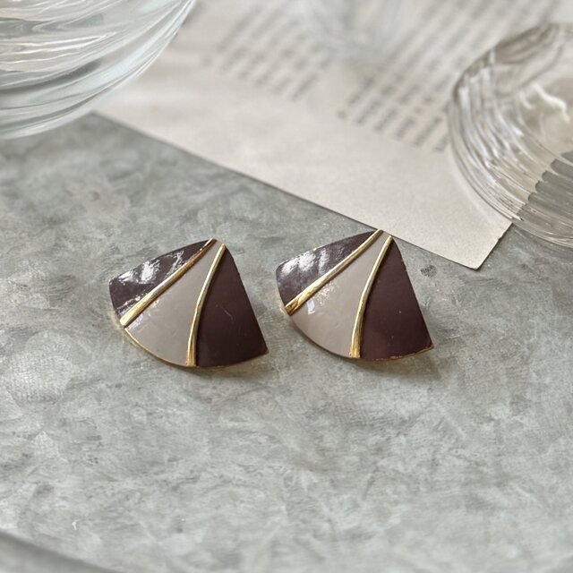 P669-【 Bergere 】ベルジェール・ヴィンテージピアス U.S.A. Purple Gray Enamel Paint