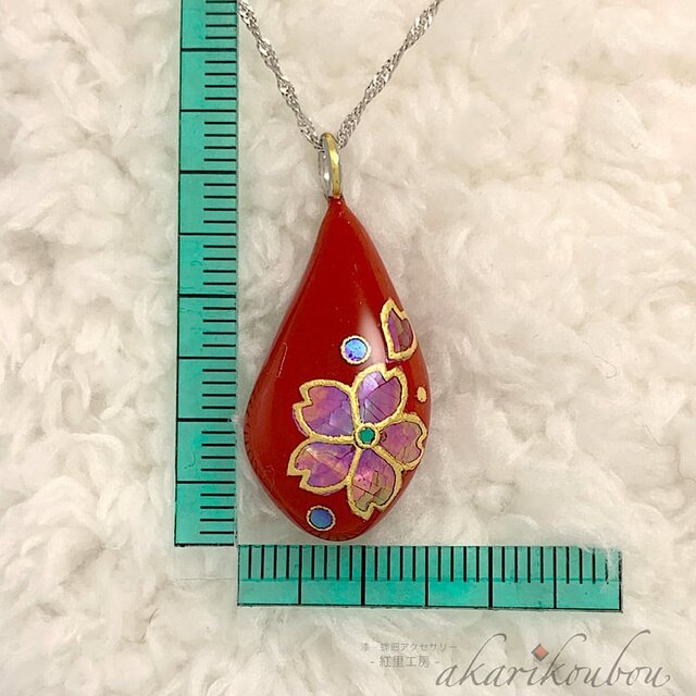 sv925】漆螺鈿ペンダント 朱漆塗り ピンク桜螺鈿 純金箔 螺鈿