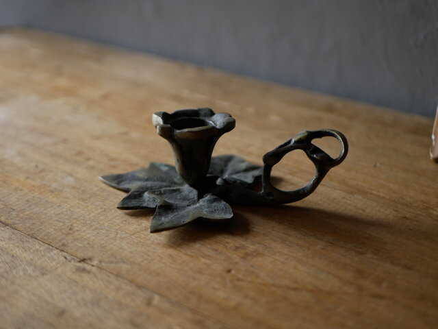 アイビー キャンドルホルダー フランスアンティーク ブロカントのある