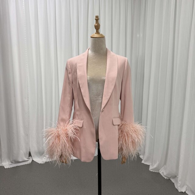 ジャケット コーラルピンク フェザー 裾引き オーダーメイド お色直し 発表会 前撮り