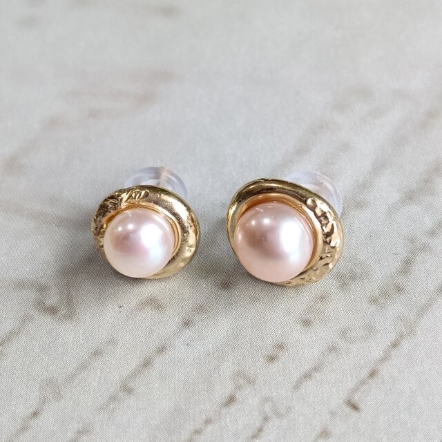 SV925／k18GP Ouju-桜珠- パール 真珠 桜貝 ピアス 鎚目 フレーム 額縁