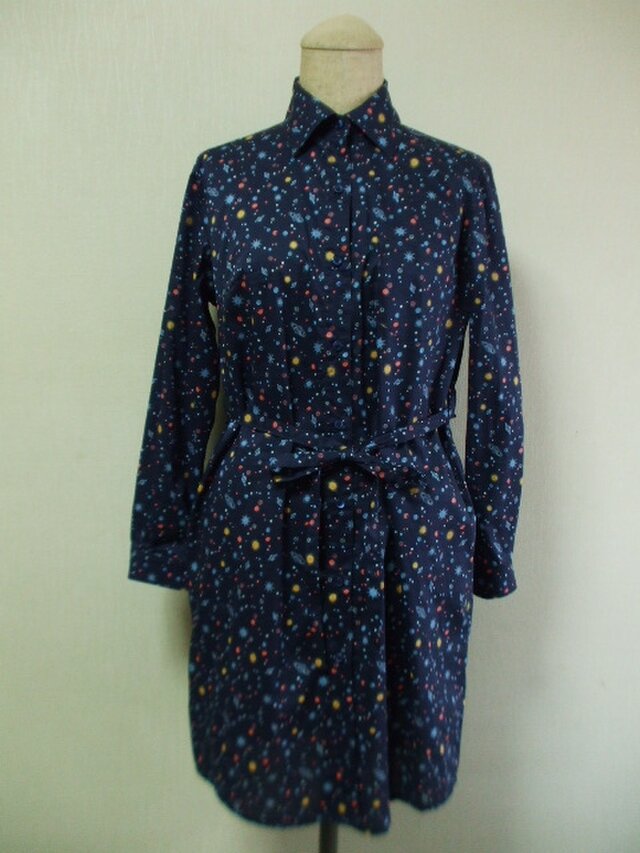 【ラスト１】リバティタナローン　ニコ(Niko) シャツワンピ―ス　着丈９０㎝　M~Lサイズ