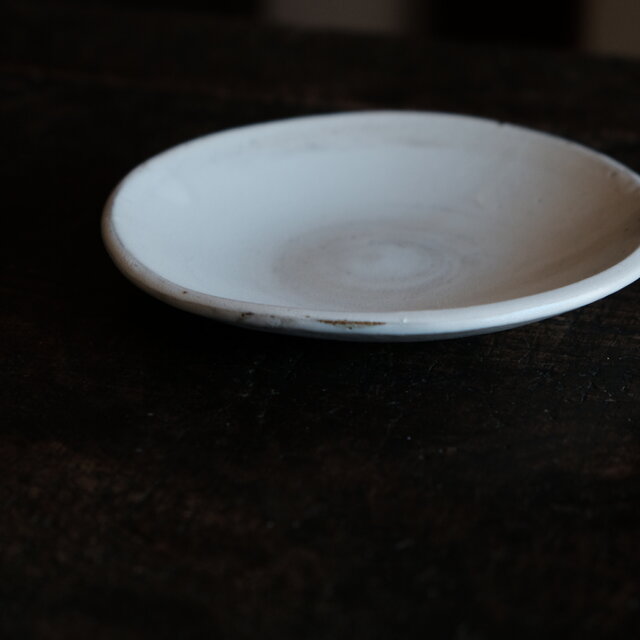 白で素敵◇陶器製小皿 昭和期 古民家 工芸品 丁寧な暮らしに。 居酒屋