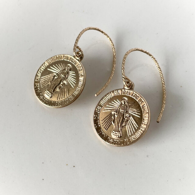 不思議のメダイ ピアス 15mm｜14kgf コインピアス《双の煌めき》