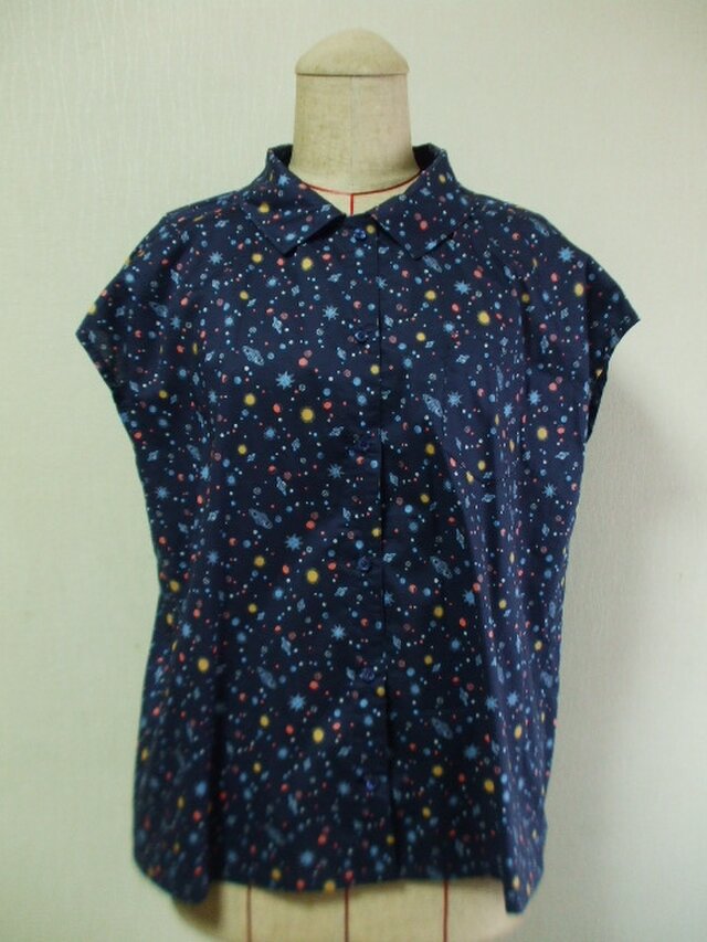 【ラスト１】リバティタナローン　ニコ(Niko)ショールカラーフレンチスリーブブラウス  M～Lサイズ