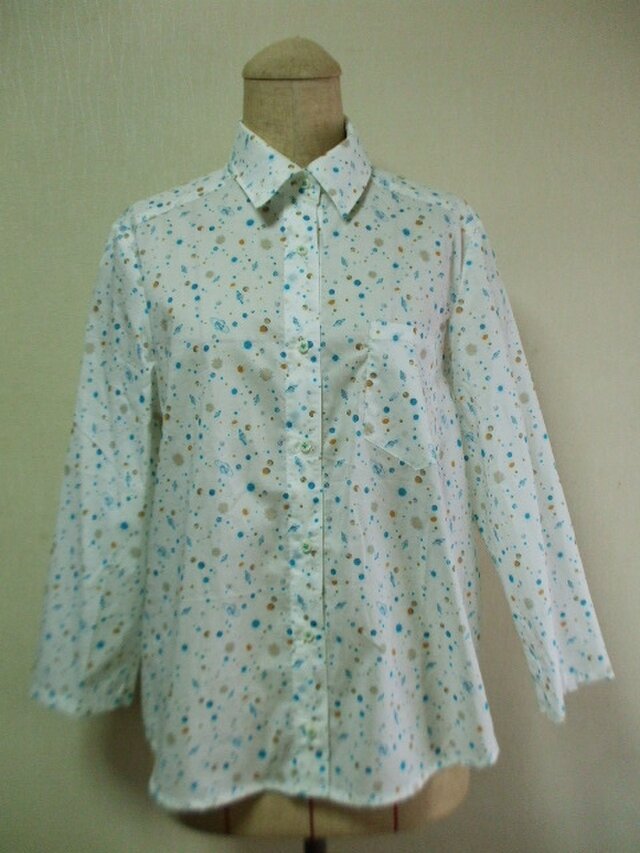 【ラスト１】リバティタナローン　ニコ(Niko) 台衿付き長袖ブラウス Ｍ～Ｌサイズ