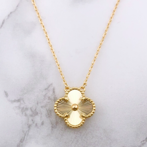 幸せのクローバーネックレス 15mm（ゴールド）【高品質！送料無料！当日発送！】