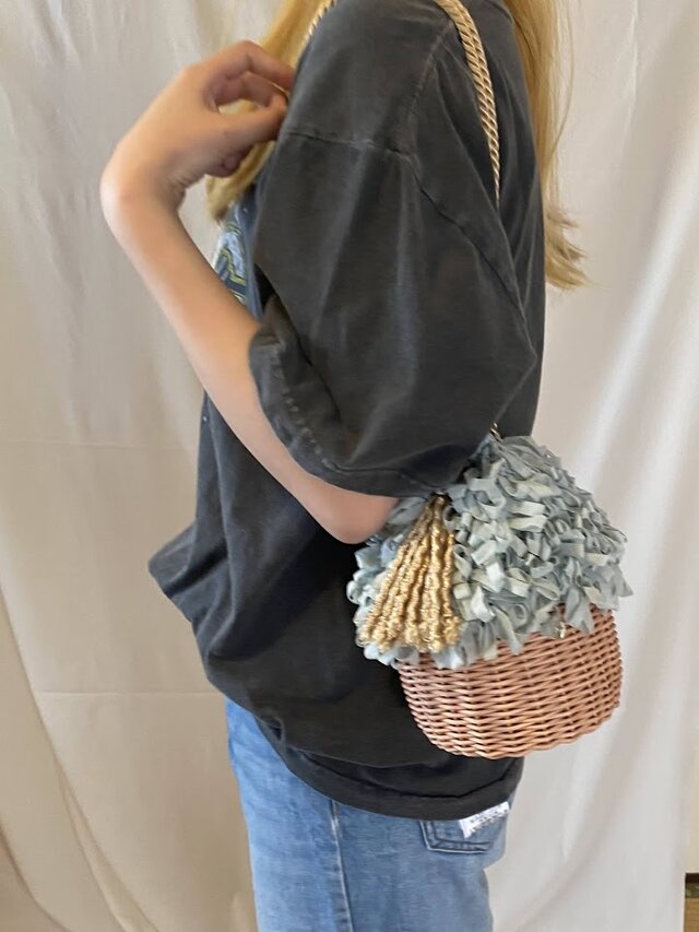 1点在庫あり】「ブルー」籐とかぎ針編みのバッグMeggBag poche /かご