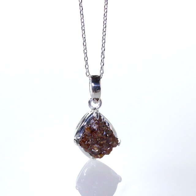 《国産宝石》Sv925 レインボーガーネットペンダント  4.00ct