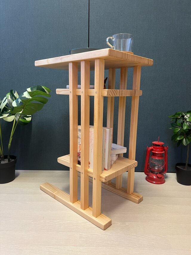 【送料無料】 サイドテーブル 格子形 棚付 45cm30cm パイン ナチュラル 送料無料】 サイドテーブル 格子形 棚付 45cm 30cm 65cm パイン