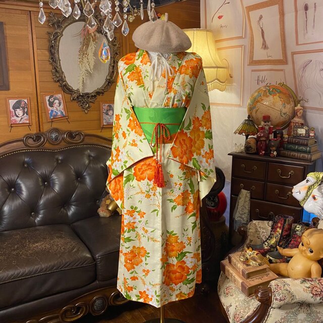 着物リメイク　シルエット変形　ドレス　ワンピース　帯地大輪花　和柄　ハンドメイド 即納】着物リメイク ドレス シルエット変形 ワンピース 総刺繍