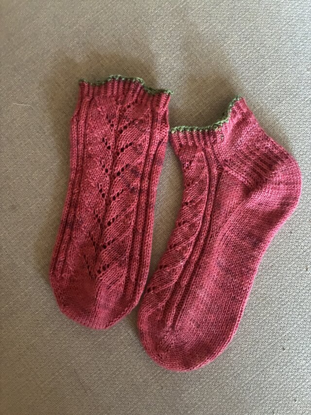 No.1556 手染め毛糸の手編み靴下