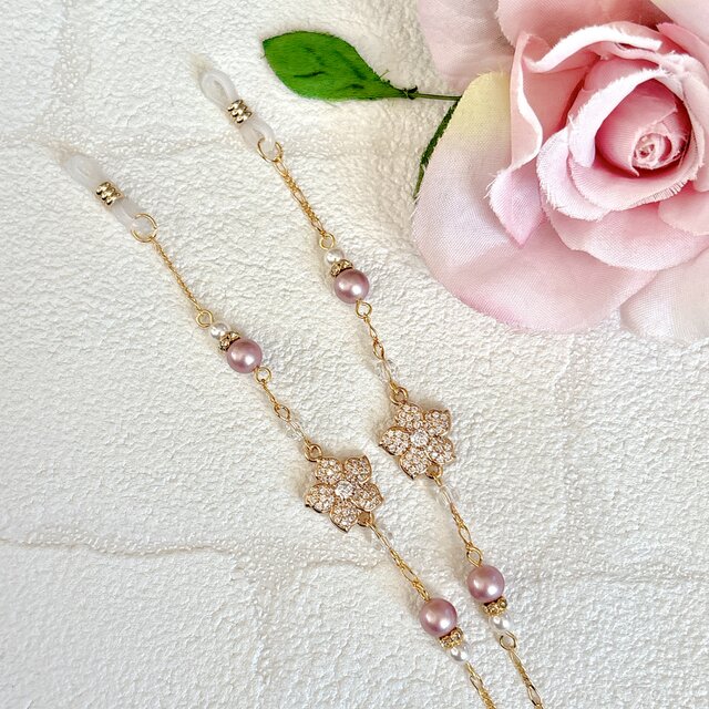 ☆SALE☆フロスト水晶とハートと薔薇の2wayメガネチェーン☆グラスコード メガネチェーン》Ver.3⟡.*Flower＆スワロフスキーパール メガネ