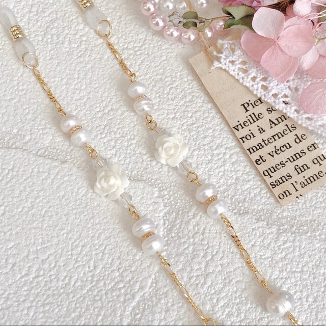 メガネチェーン》ホワイトローズ＆淡水パール メガネチェーン