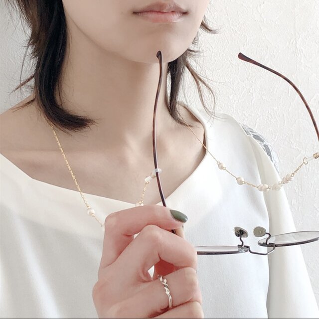 ♪594❤️ バラ　薔薇　フロスト　淡水パール　マスクチェーン　メガネチェーン ♪594❤️ バラ 薔薇 フロスト 淡水パール マスクチェーン