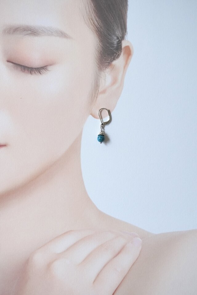 旅人Ⅱ ~ターコイズのフレンチフックピアス | iichi 日々の暮らしを