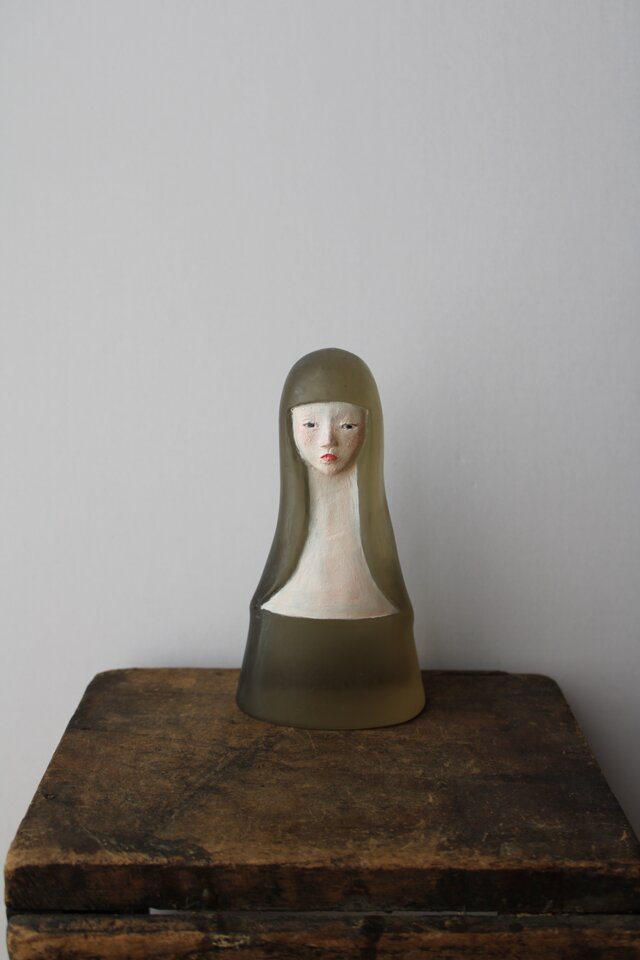 確かなこと(ロングヘアの女の子・グレー)