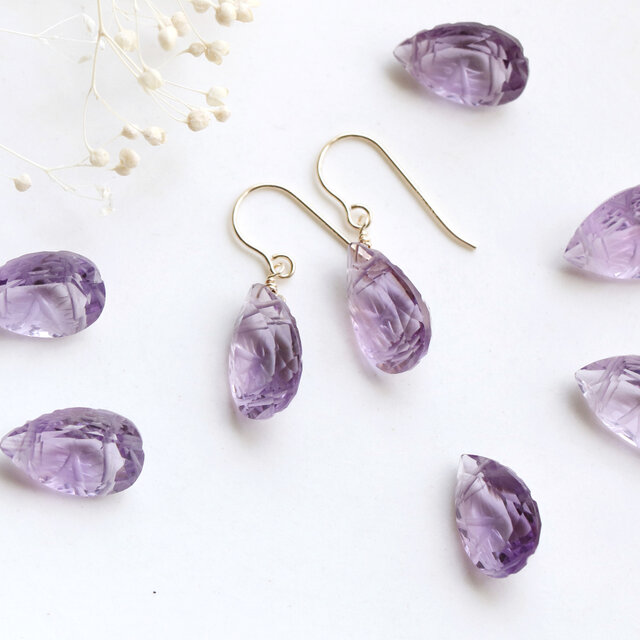 高貴な紫＊カービングアメジスト ピアス/イヤリング｜2月誕生石 天然石