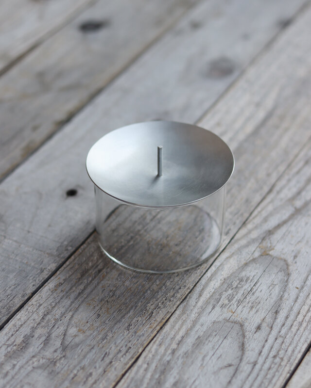 錫銀色プレーン蓋とガラスの小物入れ