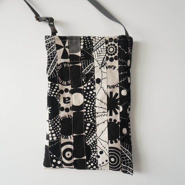 ポシェット モノトーン | iichi 日々の暮らしを心地よくする