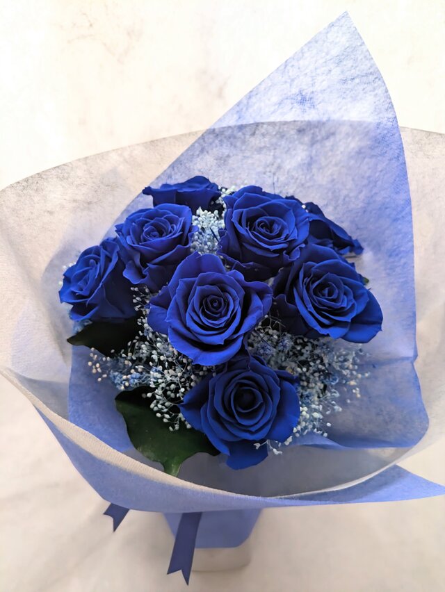 プリザーブドフラワー青い薔薇11本とブルーかすみ草の花束／奇跡．神の祝福．夢かなう