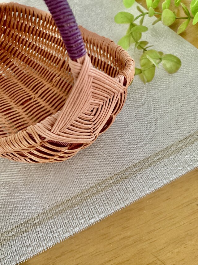 ネイティブアメリカンの伝統的なお守り、ゴットアイのクラフトバンド製