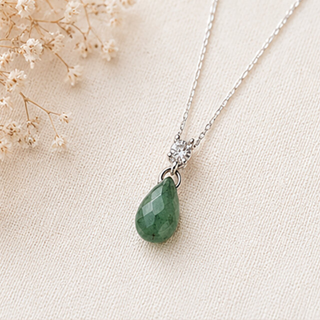現品限り】 エメラルド ネックレス 天然石 ペンダント 5月 誕生石