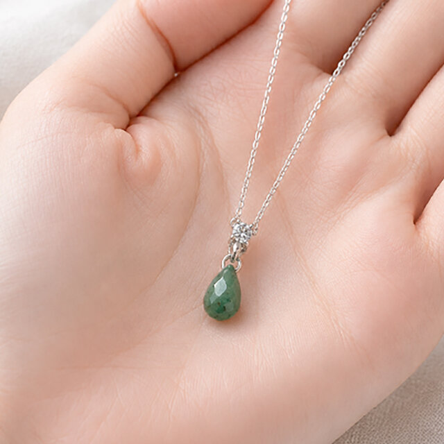 現品限り】 エメラルド ネックレス 天然石 ペンダント 5月 誕生石
