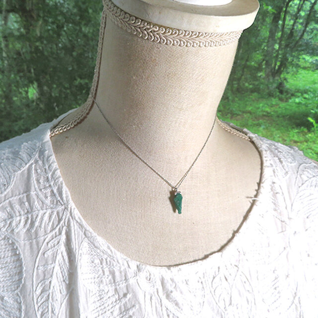 本来080 天然石　緑石　エメラルド、ネックレス K10】ジュエルラックネックレス エメラルド/5月誕生石/天然石